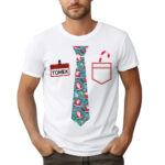 KOSZULKA Z NADRUKIEM NA ŚWIĘTA BOŻEGO NARODZENIA - POMOCNIK MIKOŁAJA + IMIĘ