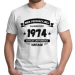 WIEK PERFEKCYJNEJ ZAJEBISTOŚCI EDYCJA LIMITOWANA VINTAGE - koszulka męska z nadrukiem. Prezent na urodziny święta walentynki dzień chłopaka dzień ojca.