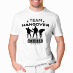 TEAM HANGOVER MEMBER - koszulka męska z nadrukiem na wieczór kawalerski. Prezent dla Pana Młodego. Koszulki dla ekipy Pana Młodego