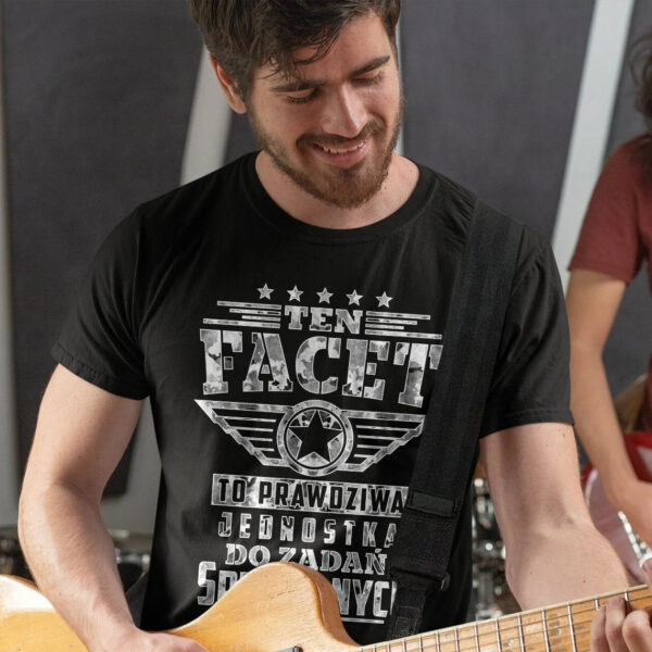 KOSZULKA TEN FACET TO PRAWDZIWA JEDNOSTKA DO ZADAŃ SPECJALNYCH - Koszulka męska z nadrukiem na walentynki, dzień chłopaka. Prezent na urodziny, święta, dzień ojca.