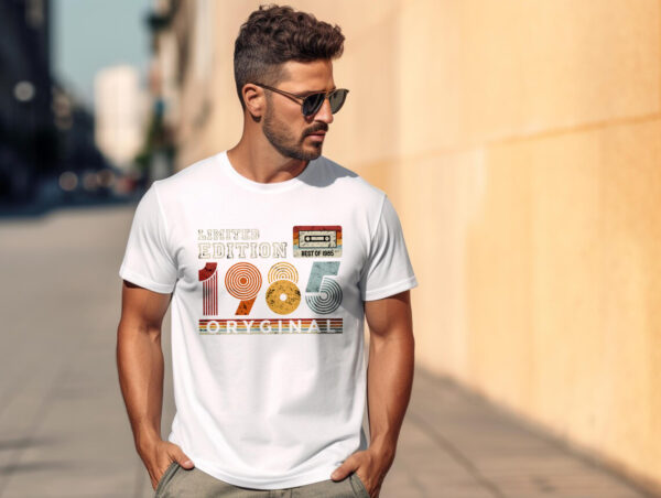 LIMITED EDITION BEST OF 1985 ORYGINAL - koszulka męska z nadrukiem. Prezent na urodziny święta walentynki dzień chłopaka dzień ojca.