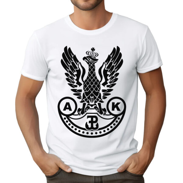 ARMIA KRAJOWA (AK) - koszulka męska z patriotycznym nadrukiem.