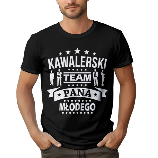 KAWALERSKI TEAM PANA MŁODEGO - koszulka męska z nadrukiem na wieczór kawalerski. Prezent dla Pana Młodego. Koszulki dla ekipy Pana Młodego