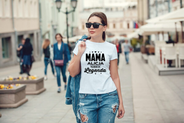 MAMA KOBIETA LEGENDA - koszulka damska z nadrukiem. Prezent na dzień mamy, urodziny, święta walentynki dzień kobiet.