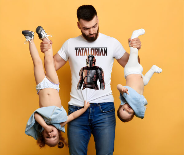 Zabawna koszulka z nadrukiem TATALORIAN MANDALORIAN - koszulka męska z nadrukiem na dzień ojca. Prezent dla Taty.