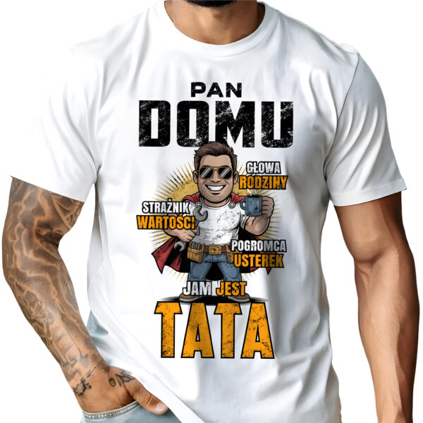 Koszulka „Jam jest TATA – pan domu, głowa rodziny” to świetny prezent na Dzień Ojca. Trwały nadruk, 100% bawełna, szybka wysyłka. Kup online!