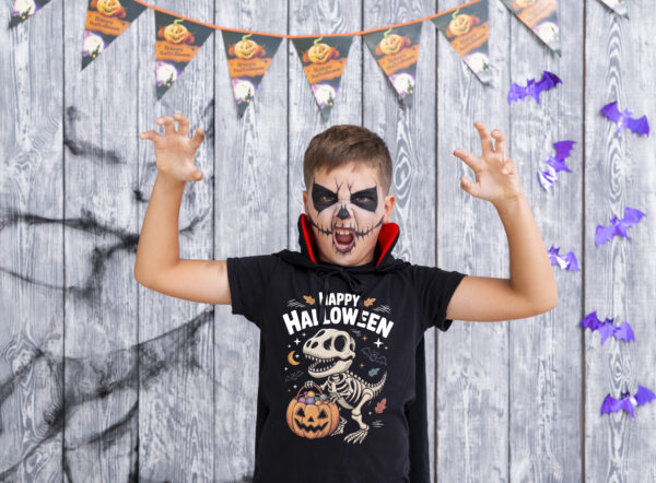 Koszulka dziecięca z napisem „Happy Halloween” i grafiką szkieletu dinozaura z cukierkami